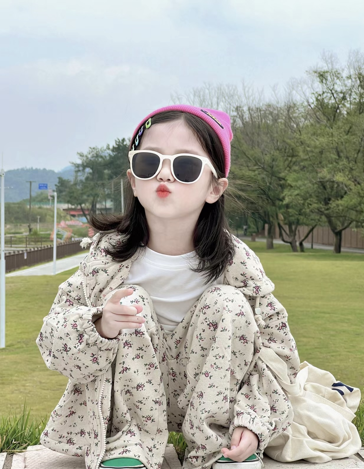 2024新款韩版男女套装（图片仅供参考）