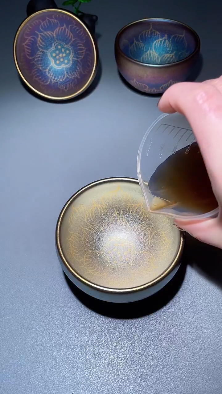 【闪购商品】瓷茶盏坲莲金色钵礼盒