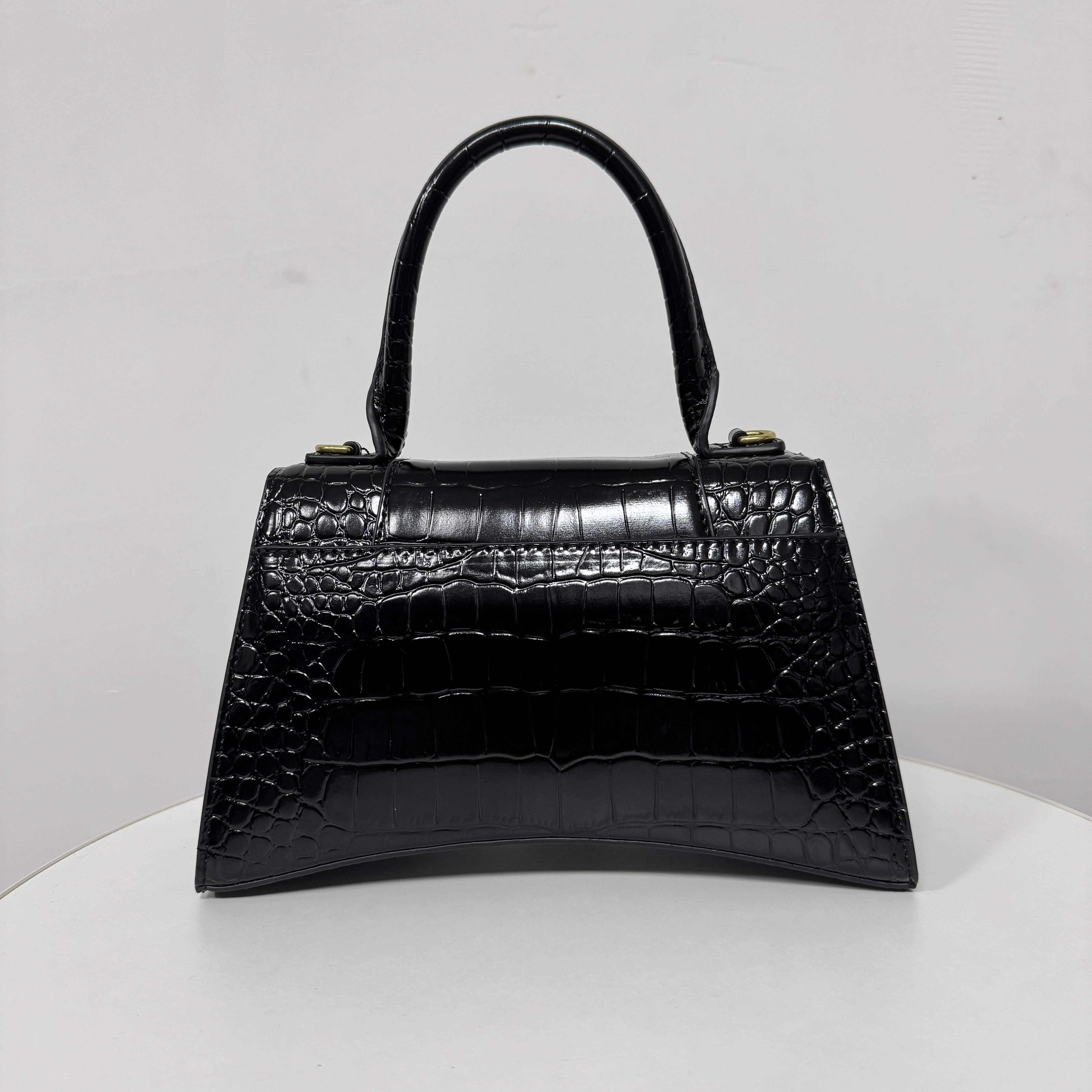 黑金港式复古百搭手提斜挎包