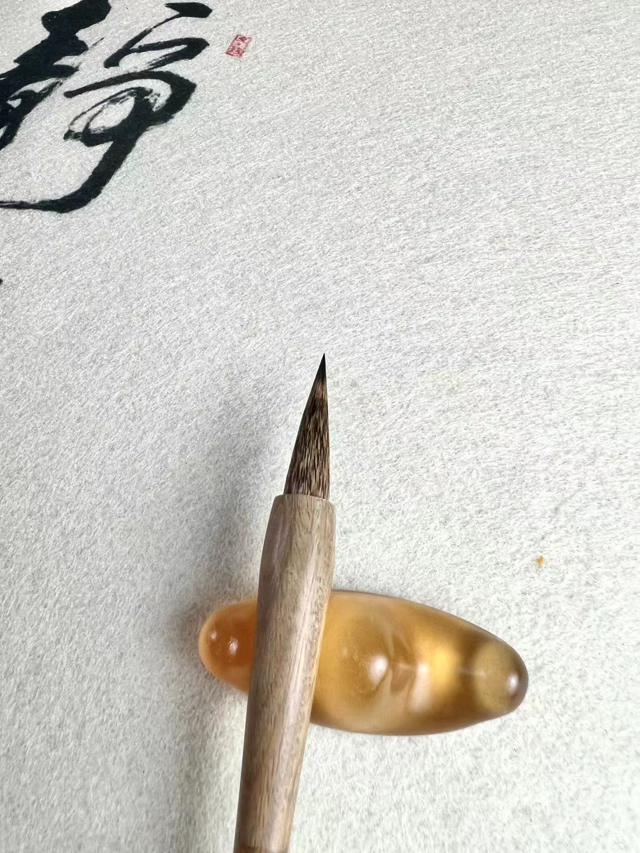 青云石獾毛笔口径0.8出锋3.2可画可写【八叔笔庄清水试笔蘸墨不退】