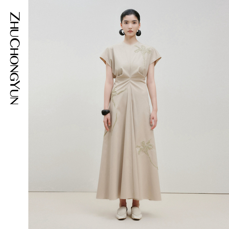 ZHUCHONGYUN春杏色宽松阔袖韵味绣花连衣裙C1EG12176