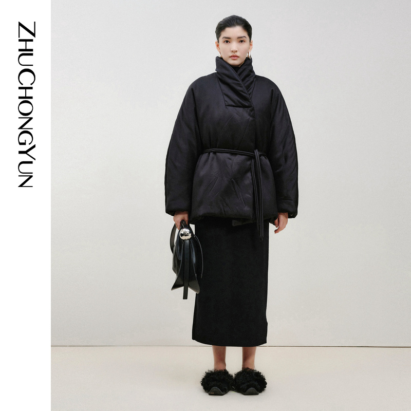ZHUCHONGYUN冬高领翻领中式系带收腰黑色棉服C1DE4226L