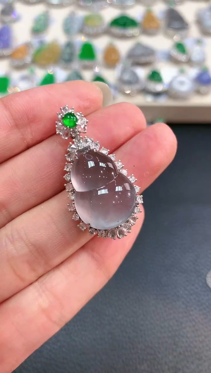 【闪购商品】翡翠吊坠(不含链)18K金镶嵌n65