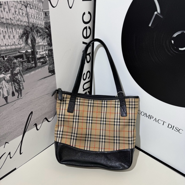 95新 BURBERRY/博柏利 QH1039/单肩包