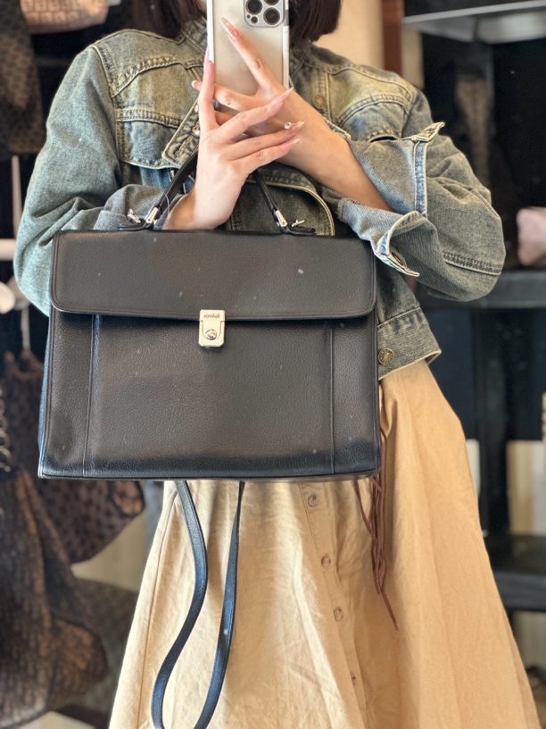 95新 BURBERRY/博柏利 黑色手提包/巴宝莉/sk511