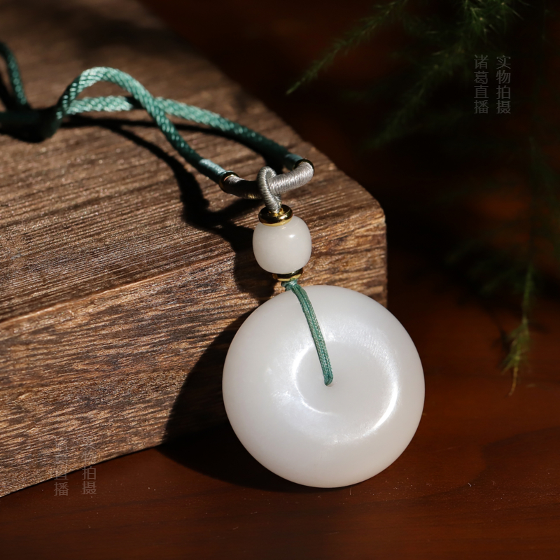 新疆天然玉石卡35平安扣一物一证金丝玉面包扣男女 配礼盒