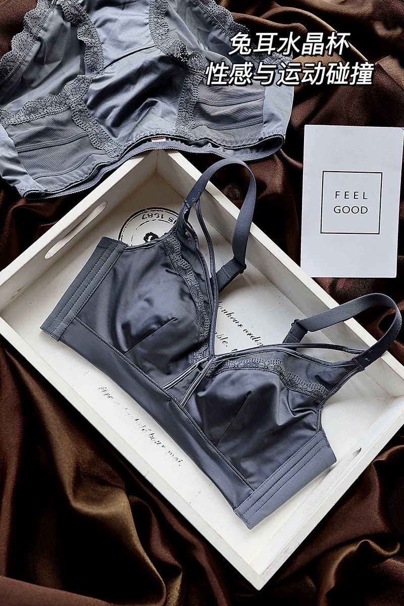 BC杯高级缎面法式兔耳朵水晶杯薄款大胸显小无钢圈上托性感内衣
