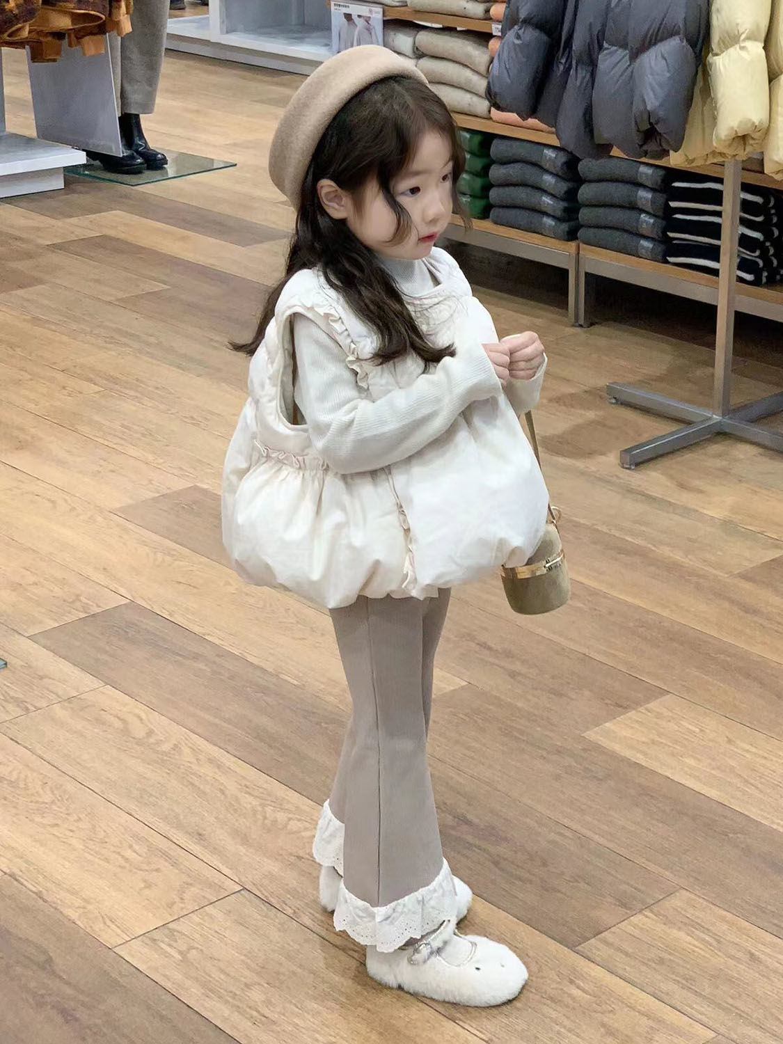 韩版女童2023冬季新款纯色儿童坎肩马甲女宝洋气上衣喇叭裤