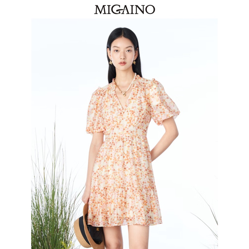 Migaino/曼娅奴夏季泡泡袖V领高腰显瘦印花短裙MN24DB625