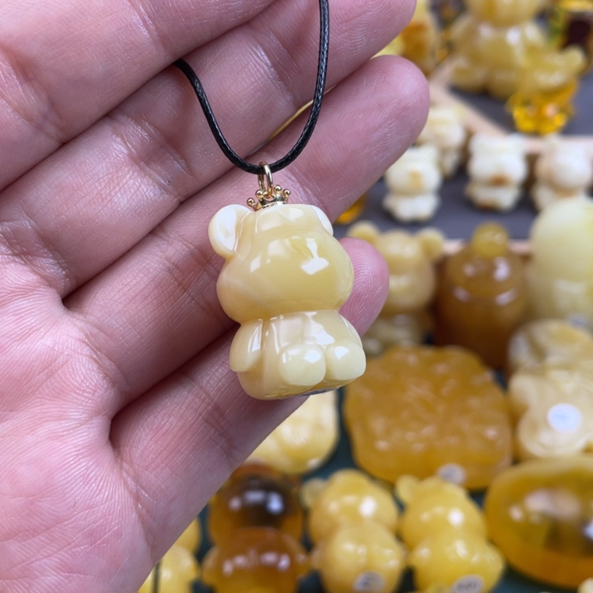 【闪购商品】蜜蜡裸石18K金镶嵌小**。