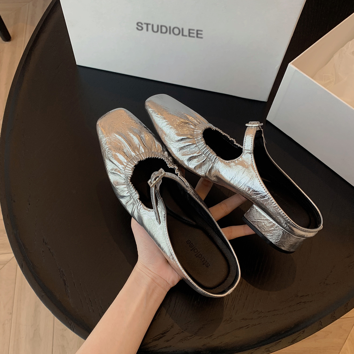 【早上清仓款】葡萄妈studiolee方头褶皱一脚蹬水钻穆勒单鞋半拖