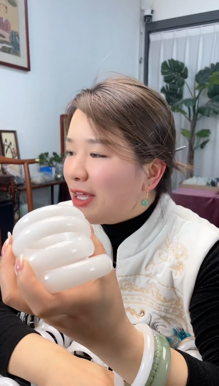 【闪购商品】石英质玉颈饰未镶嵌正宽金丝玉