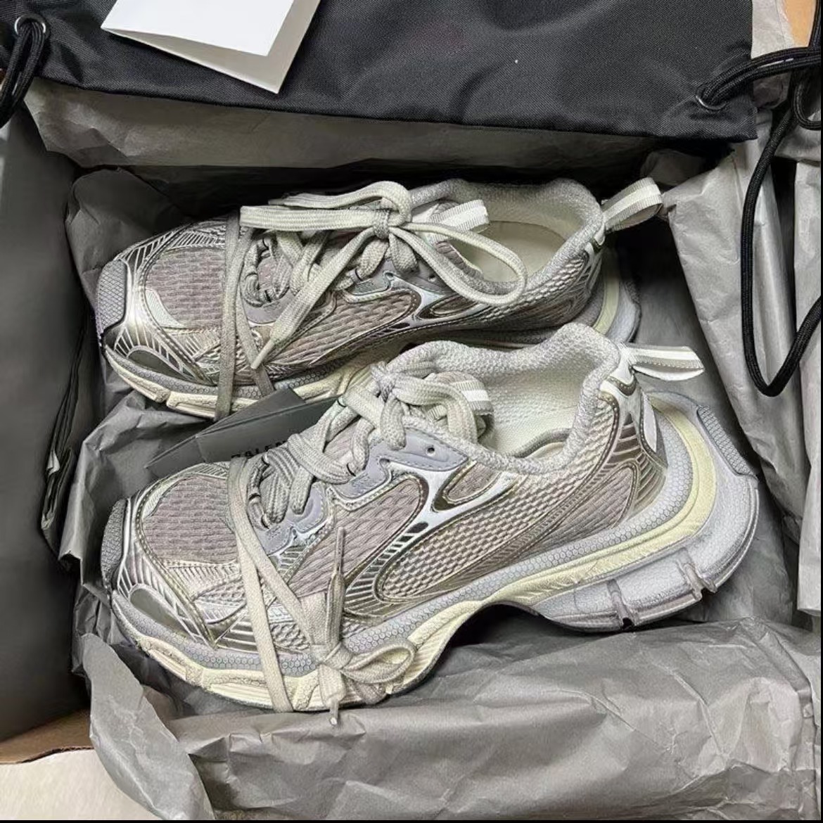 断码清仓，爆版{3XL总裁版} 厚底做旧情侣鞋 休闲百搭复古老爹鞋