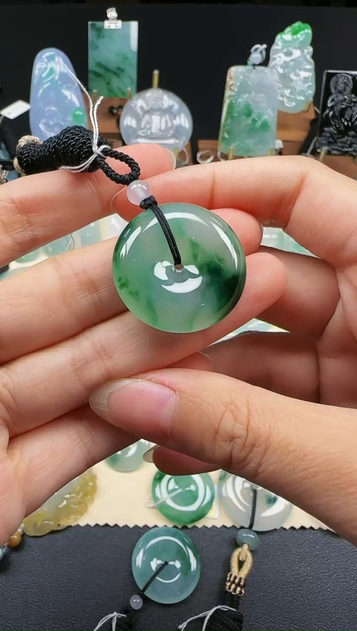 【闪购商品】翡翠吊坠(不含链)未镶嵌平安扣