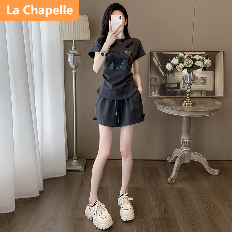 拉夏贝尔新中式时尚套装女夏显瘦气质休闲运动盘扣短袖短裤两件套