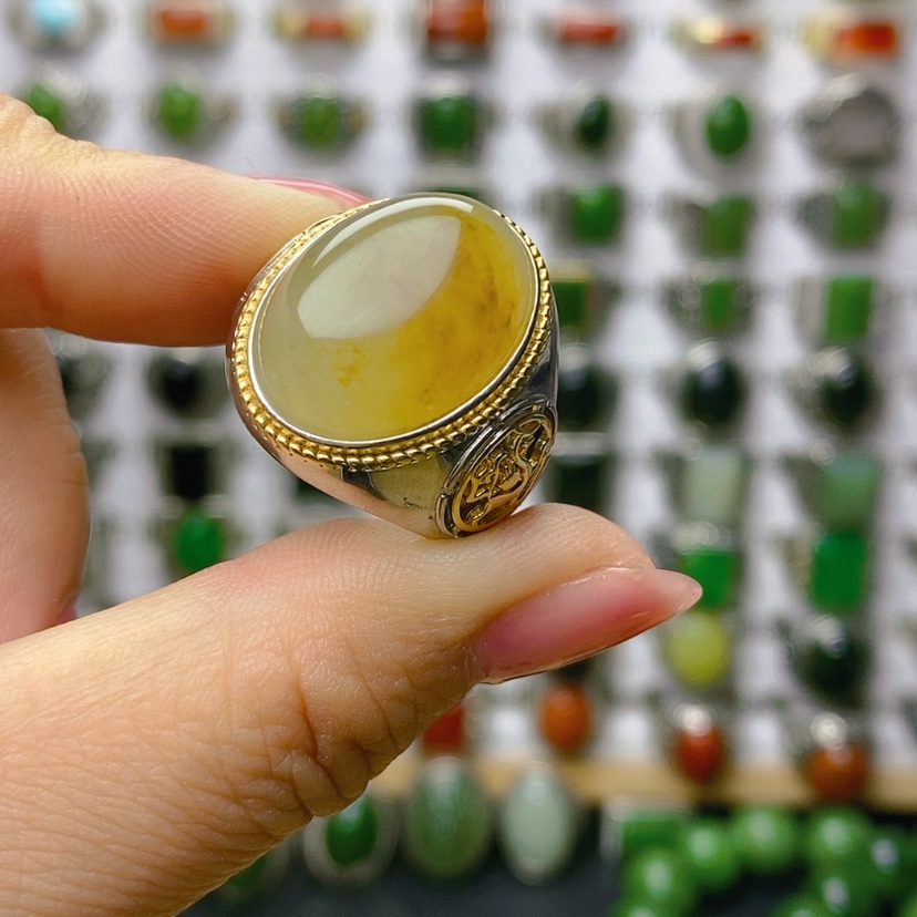 【闪购商品】和田玉戒指银S925镶嵌皮****粥