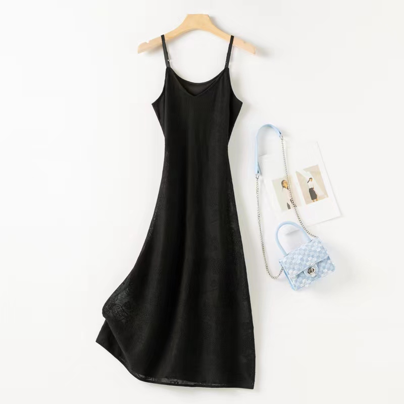 TY/-新款V领长款提花吊带裙*LZ 23231 黑色