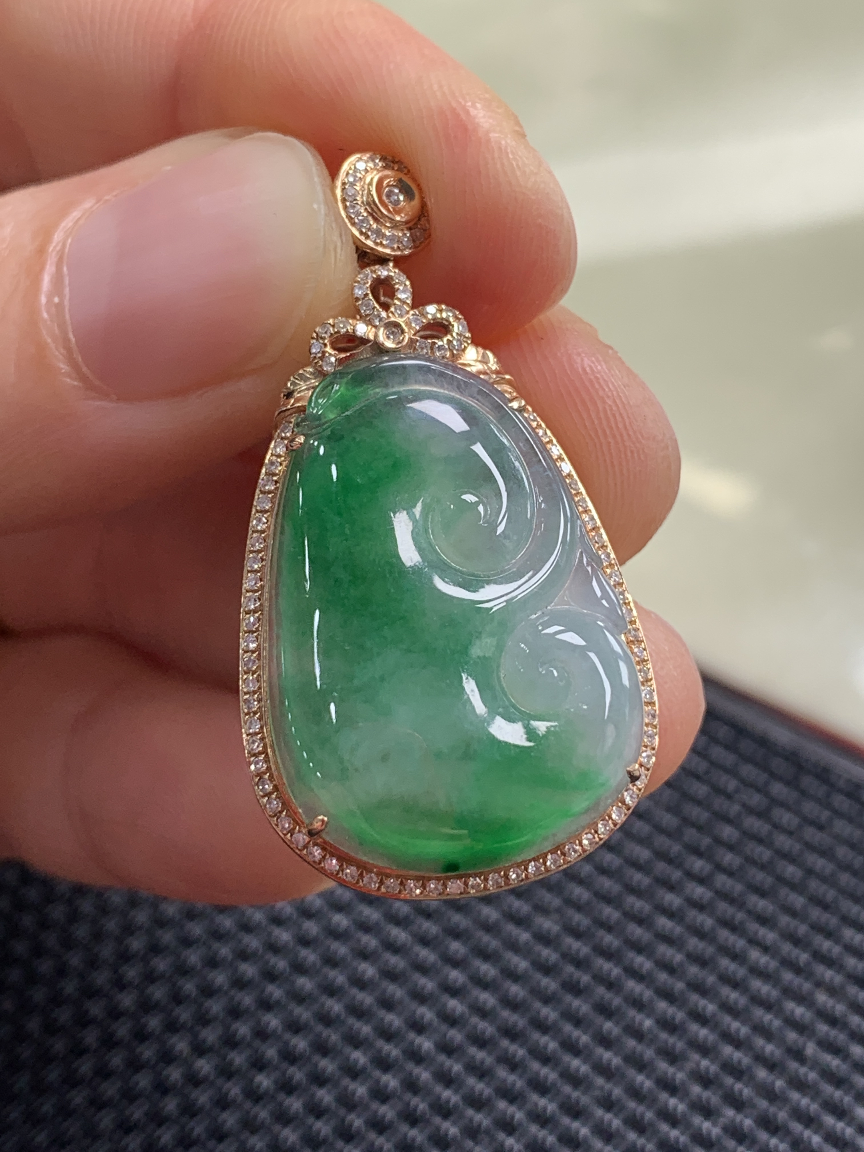 18K金镶嵌天然如意