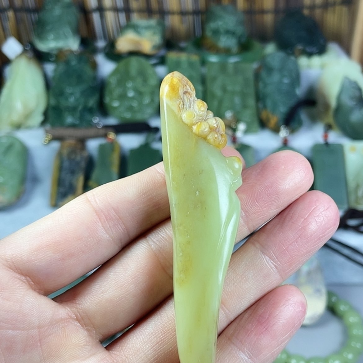 【闪购商品】岫岩河磨玉（透闪石质玉）颈饰未镶嵌焓*