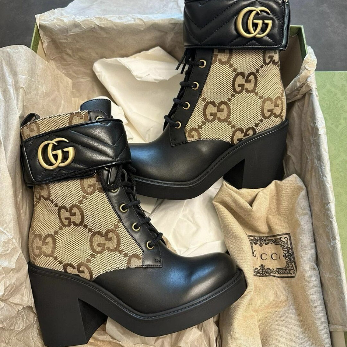 未使用 GUCCI/古驰 2591716Gucci 高跟款马丁靴 微暇