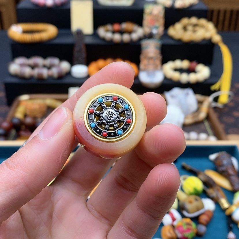 【闪购商品】驼骨根雕