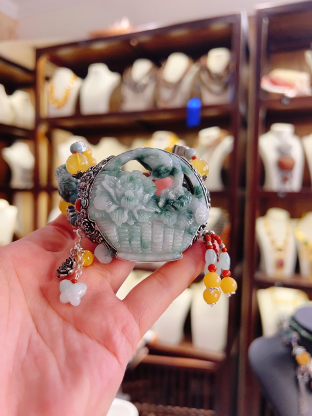 时尚流行台湾银翡翠手链