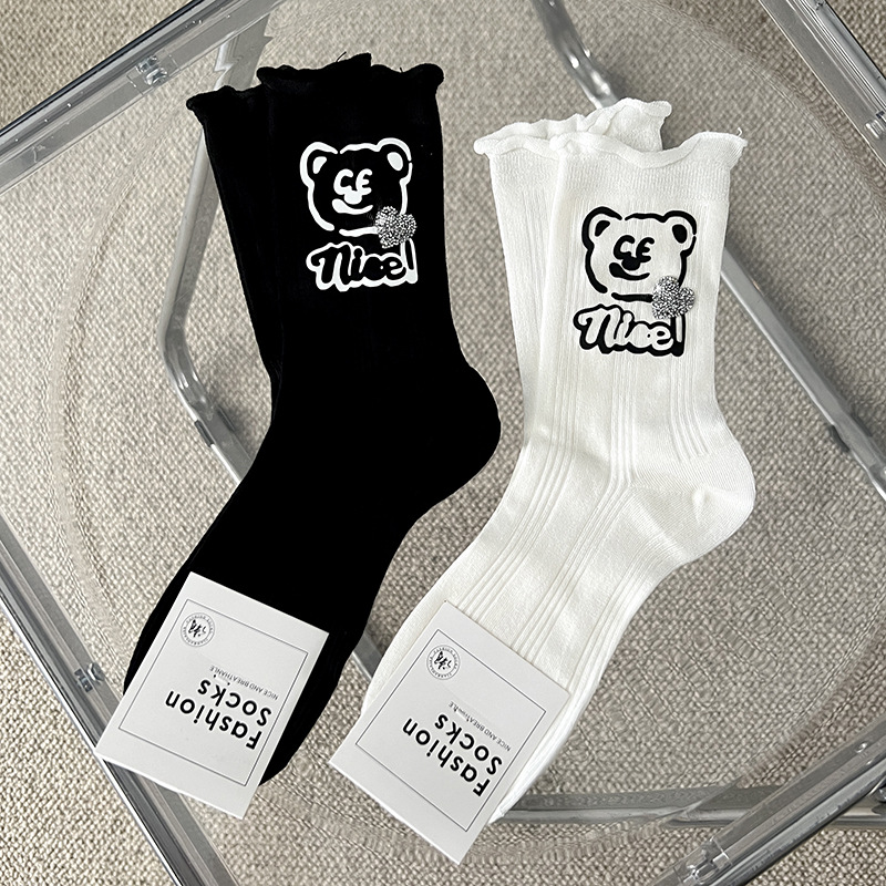 薄棉袜子女袜烫钻小熊饰品袜欧货轻奢时尚百搭可爱洋气小众中筒袜