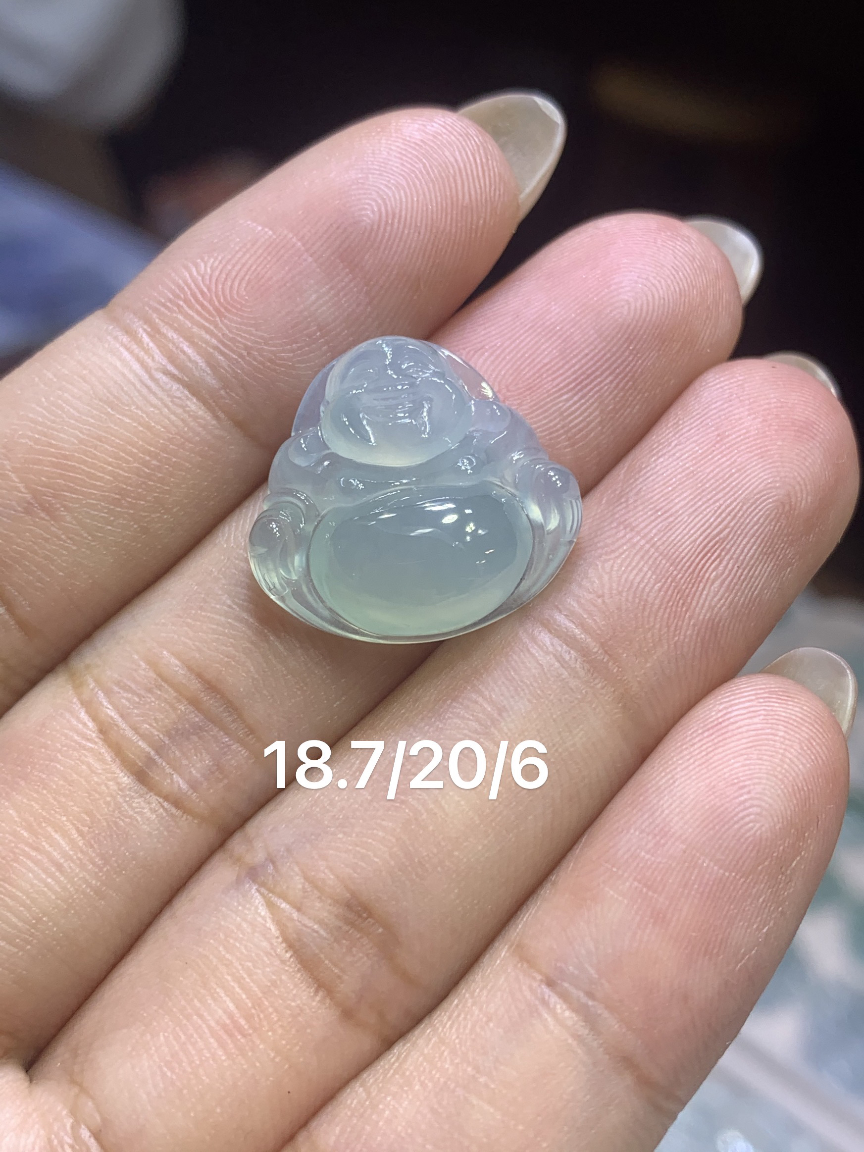 缅甸天然翡翠A货，冰透水润，起胶，一尘不染无纹裂秒杀不议退