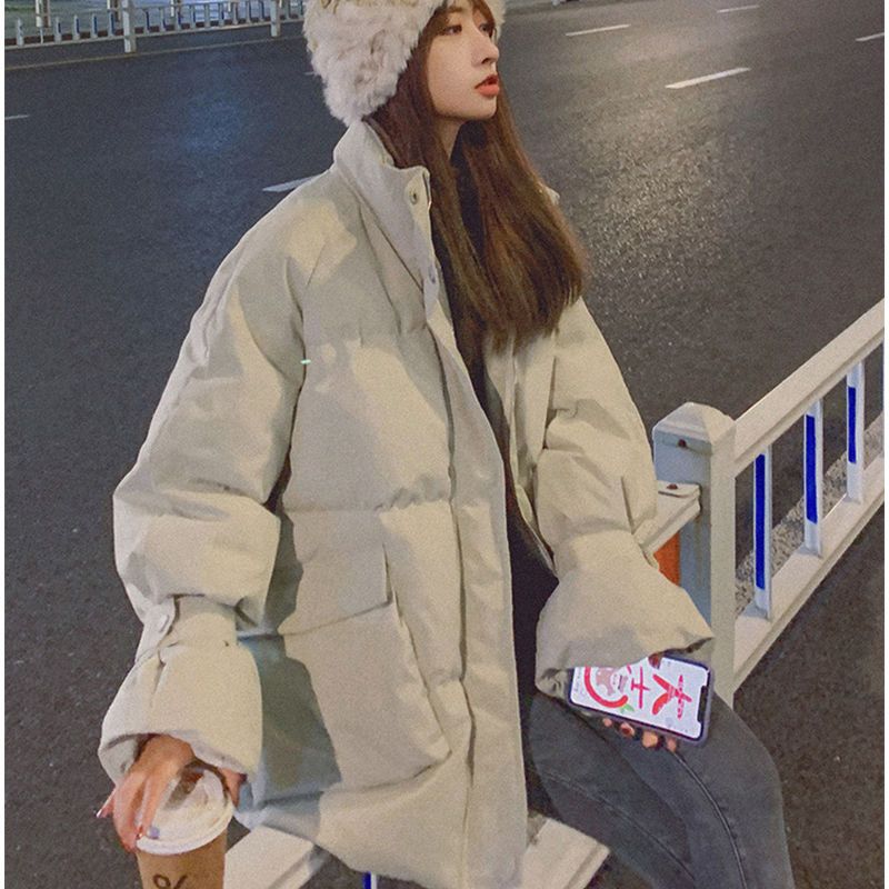 鸭鸭高档女短款2023冬季新款韩版宽松面包服学生加厚保暧保暖羽绒