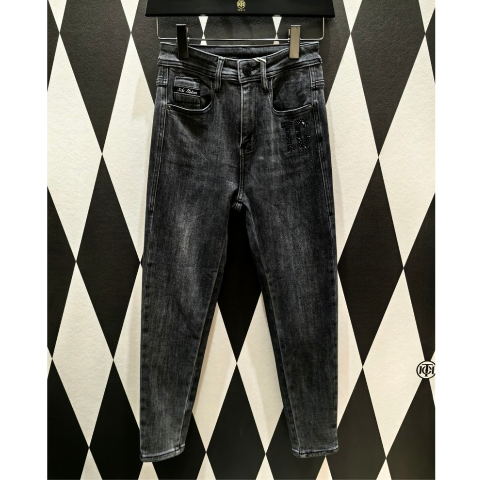 成都-TCH潮牌烫钻字母灰色休闲弹力修身牛仔长裤S69D208028