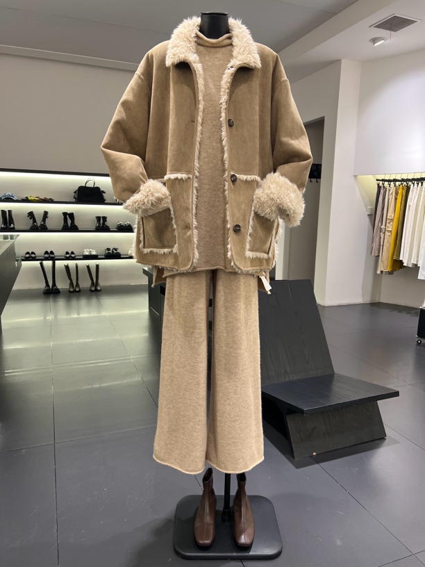 复古皮毛一体两面穿外套