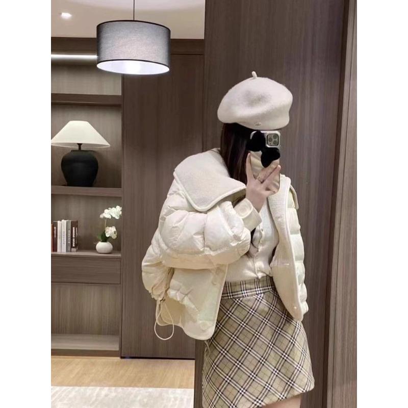 羊羔毛大翻领羽绒服女欧货2023冬季新款皮毛一体拼接白鸭绒外套潮