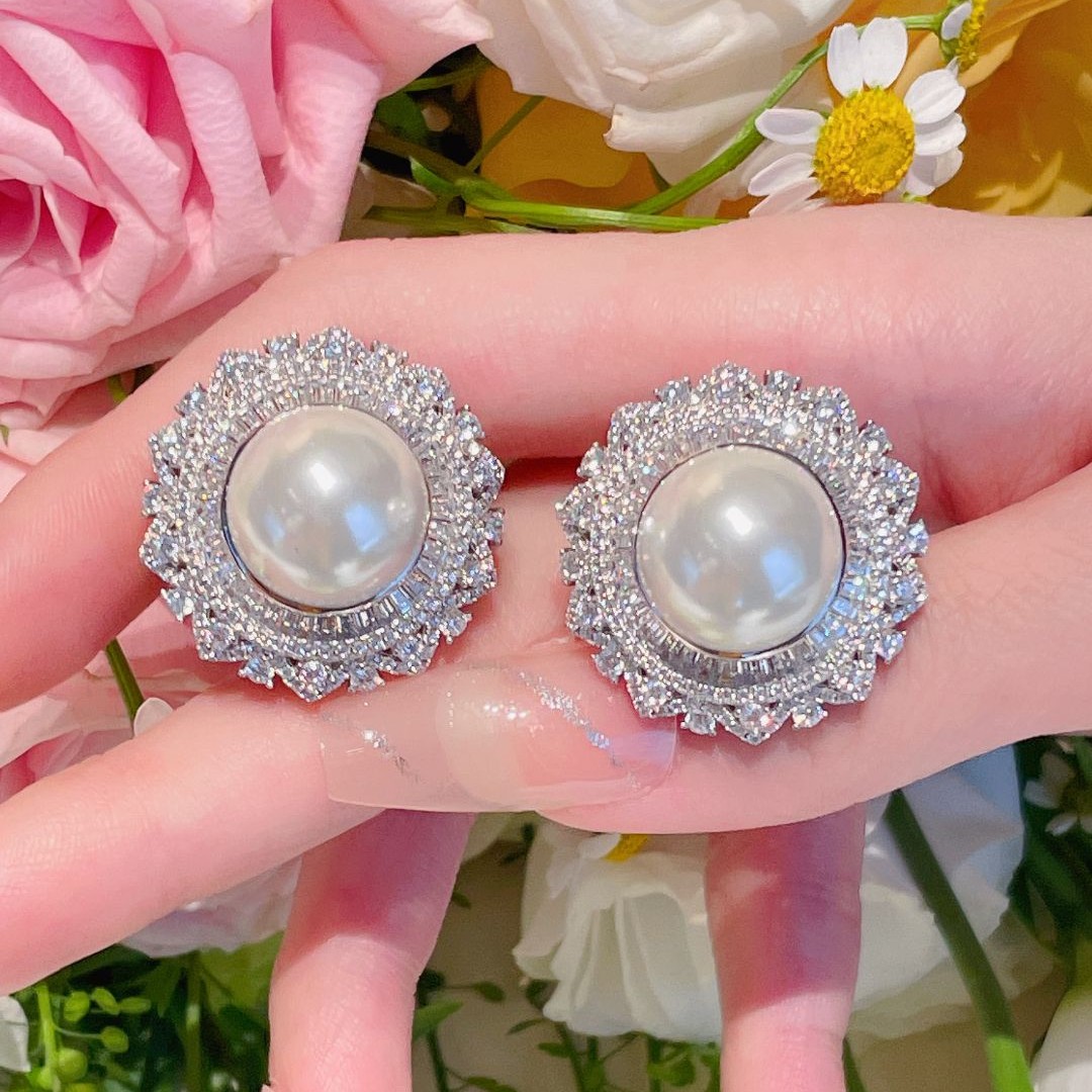 925银合成锆石耳饰 轻奢重工白色925银百搭气质珠珠耳饰 FYE-360