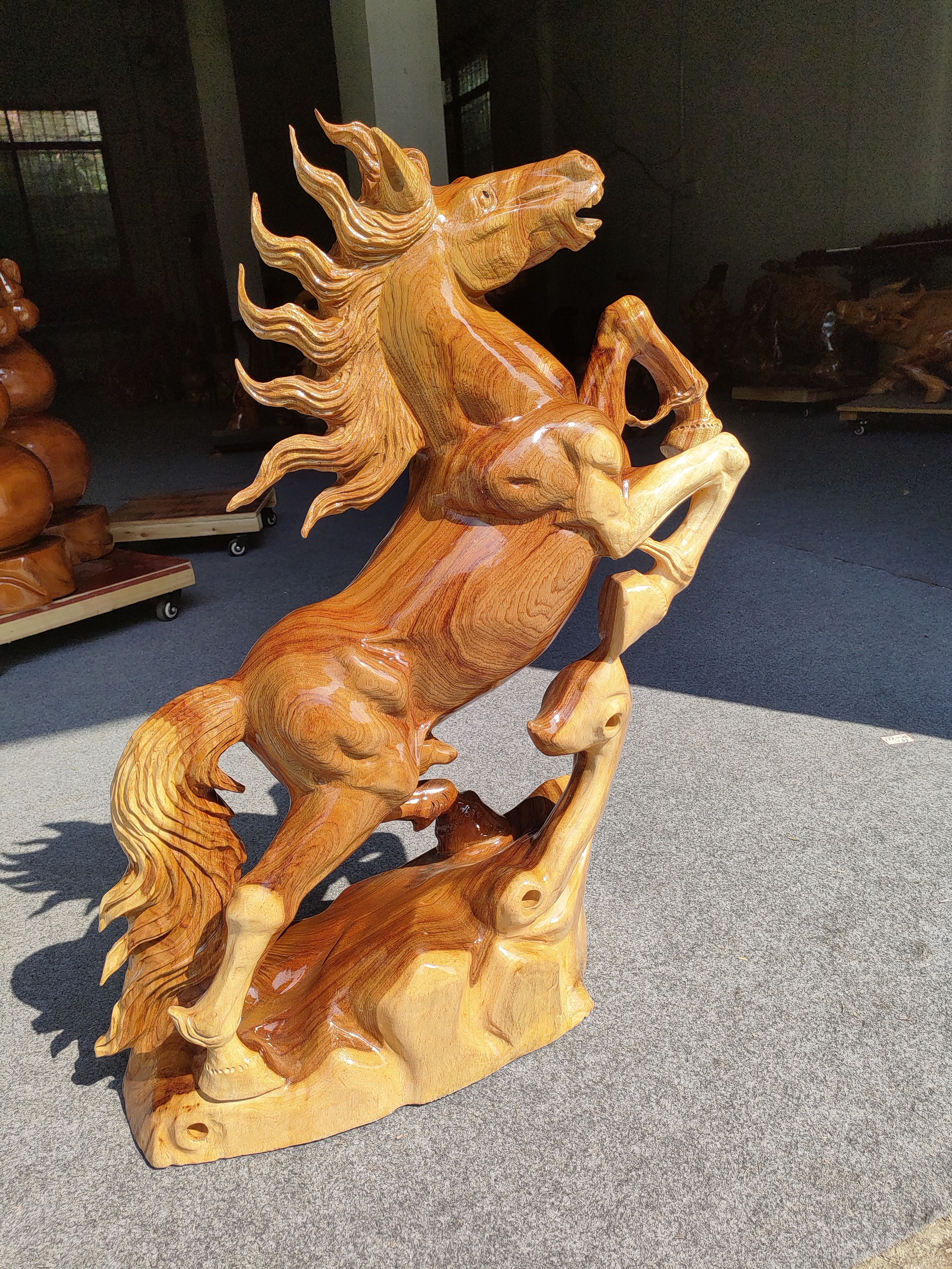 香樟木雕刻马到成功摆件家居装饰工艺品