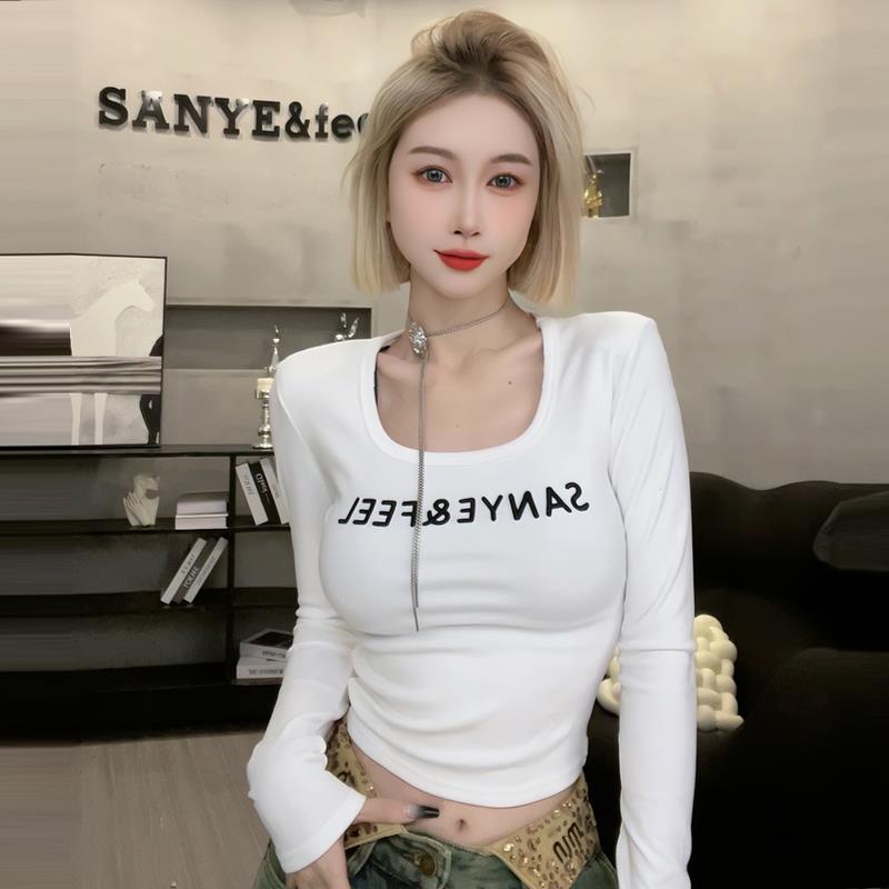白色打底衫2023新款女秋冬U领长袖T恤修身字母设计感小众欧货上衣