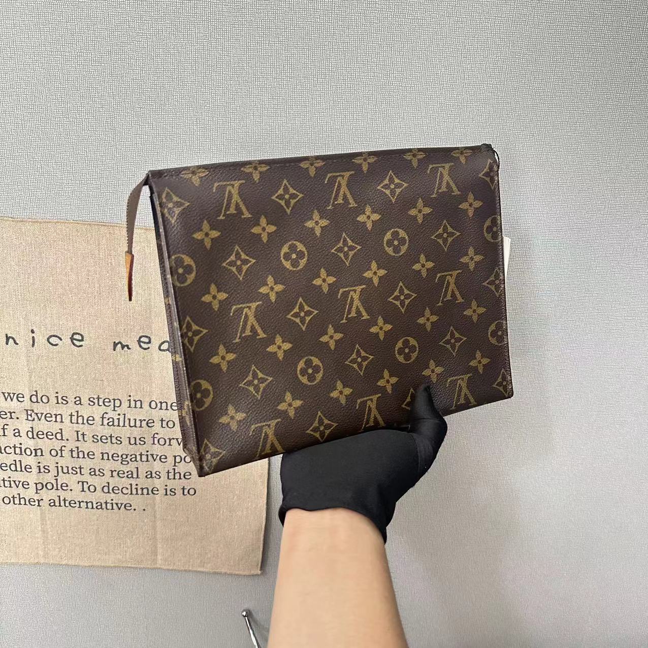 95新 LouisVuitton/路易威登 古登中古/lv洗漱包26/斜挎包/腋下包