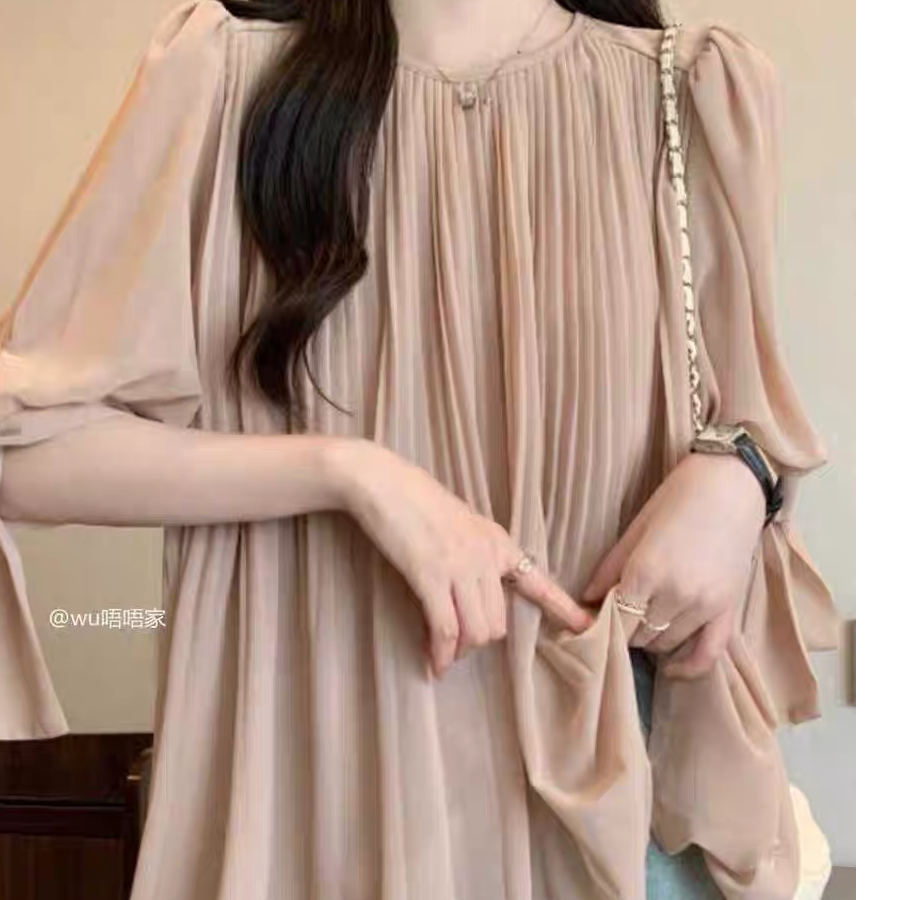 星安女装款式以直播间展示为主79-9