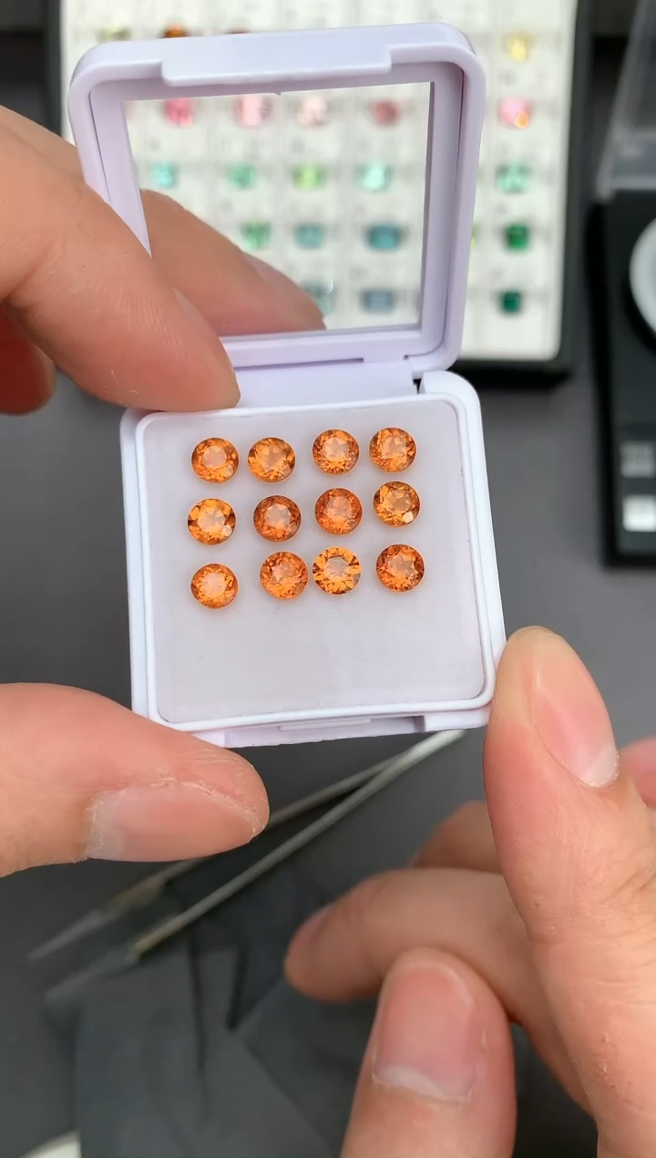 【闪购商品】石榴石裸石未镶嵌多样性发货一颗