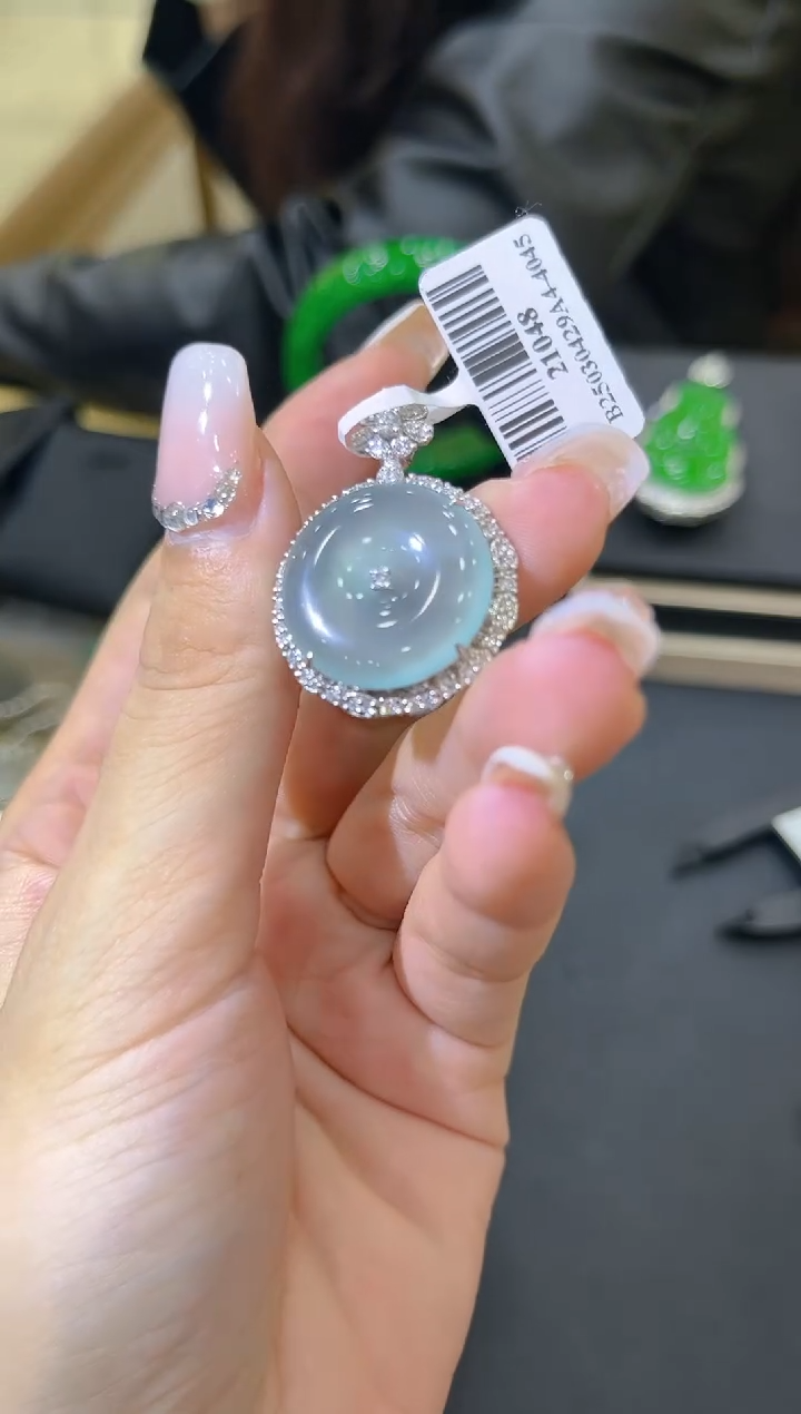 【闪购商品】翡翠吊坠18K金镶嵌多样性发货只发一件
