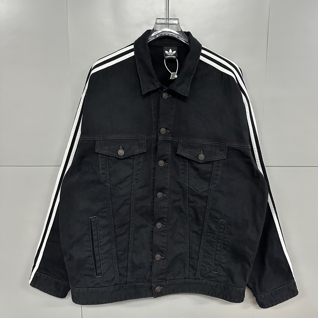 全新未使用  巴黎世家 adidas联名破坏外套 L码 D11303
