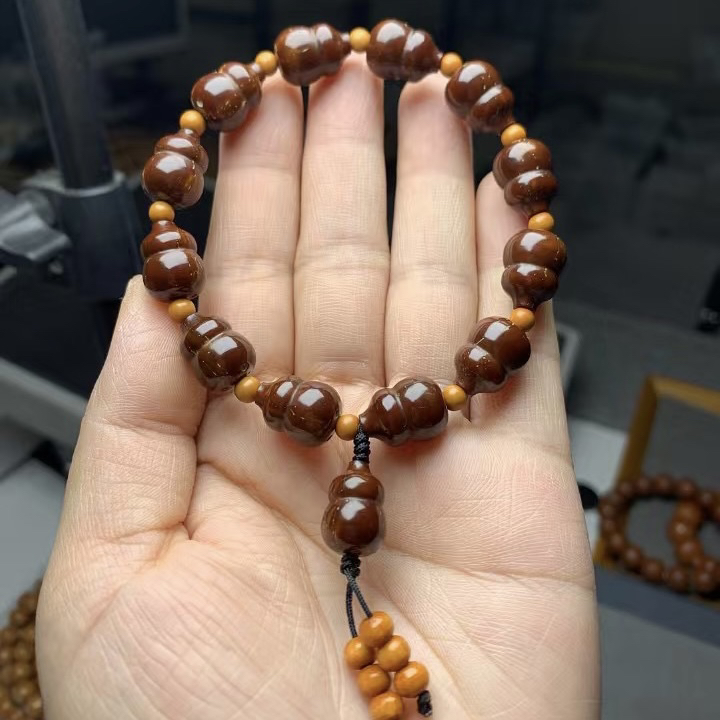 紫金鼠老料精工雕刻“紫金福禄 ”尺寸10+mm