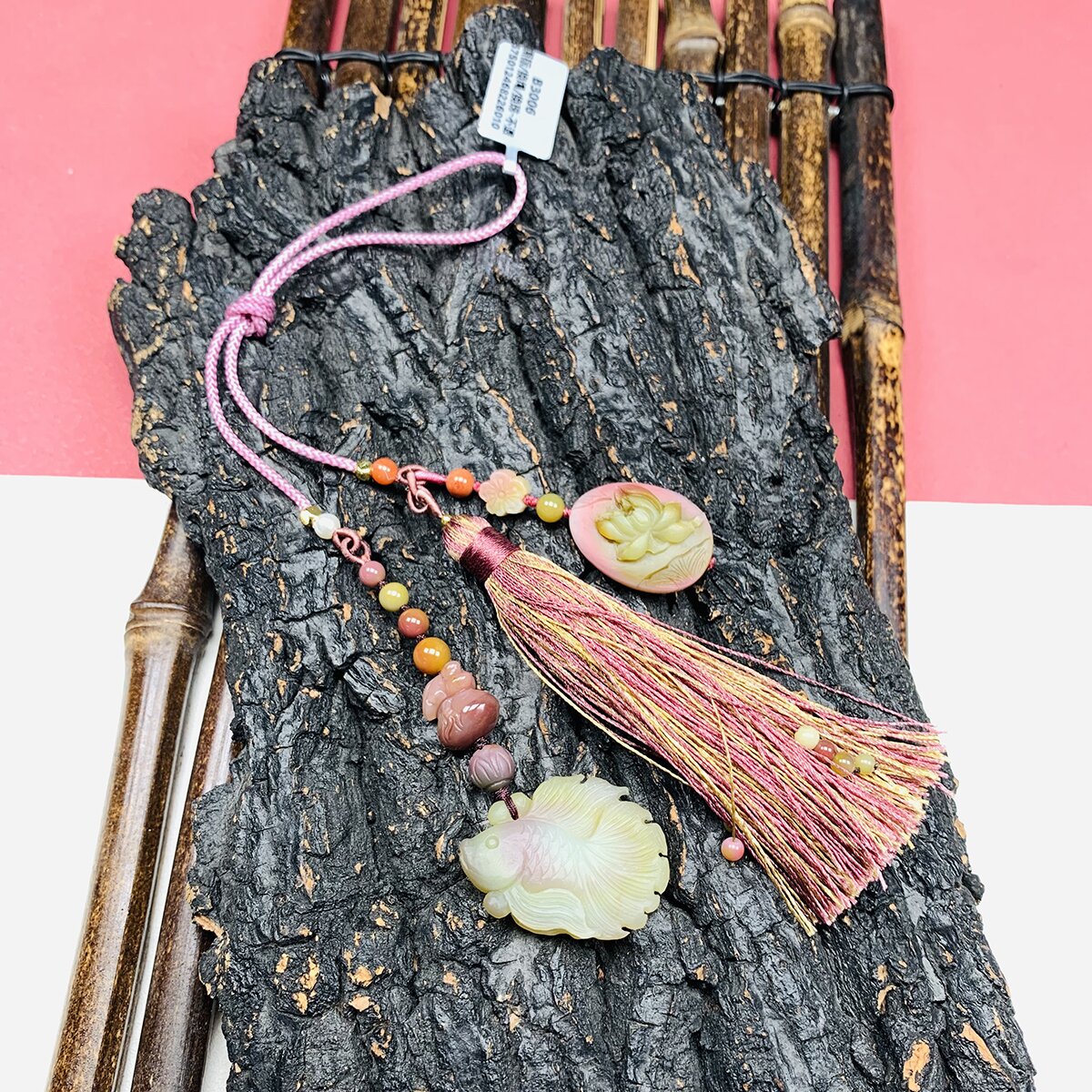 天然老矿盐源玛瑙糖果仙色俏色精雕锦鲤莲花挂件