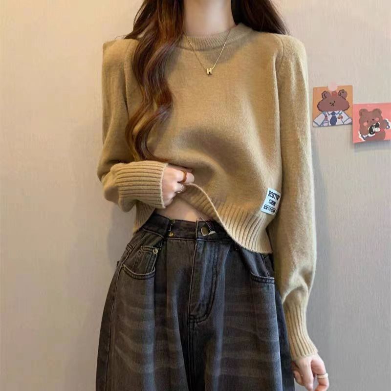 2023早春新款爆款卡其色针织毛衣女高级感超好看小个子短款打底衫