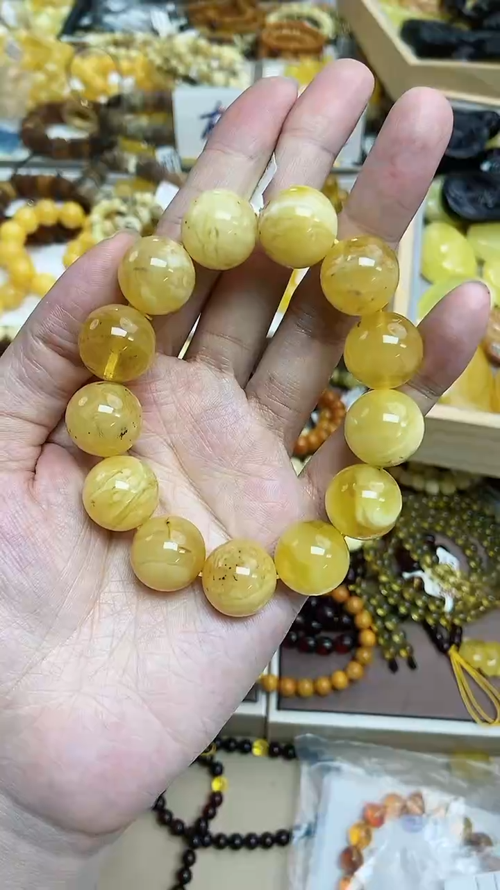 【闪购商品】琥珀裸石未镶嵌444