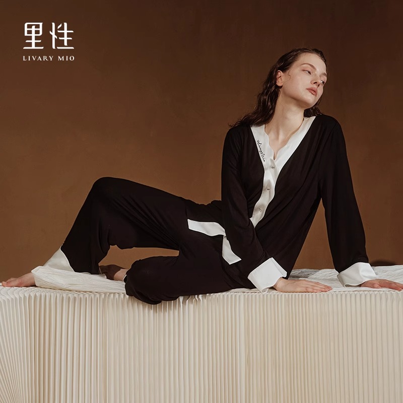 Livary Mio/里性云端 新款法式复古居家服贴身舒适可外穿长袖套装