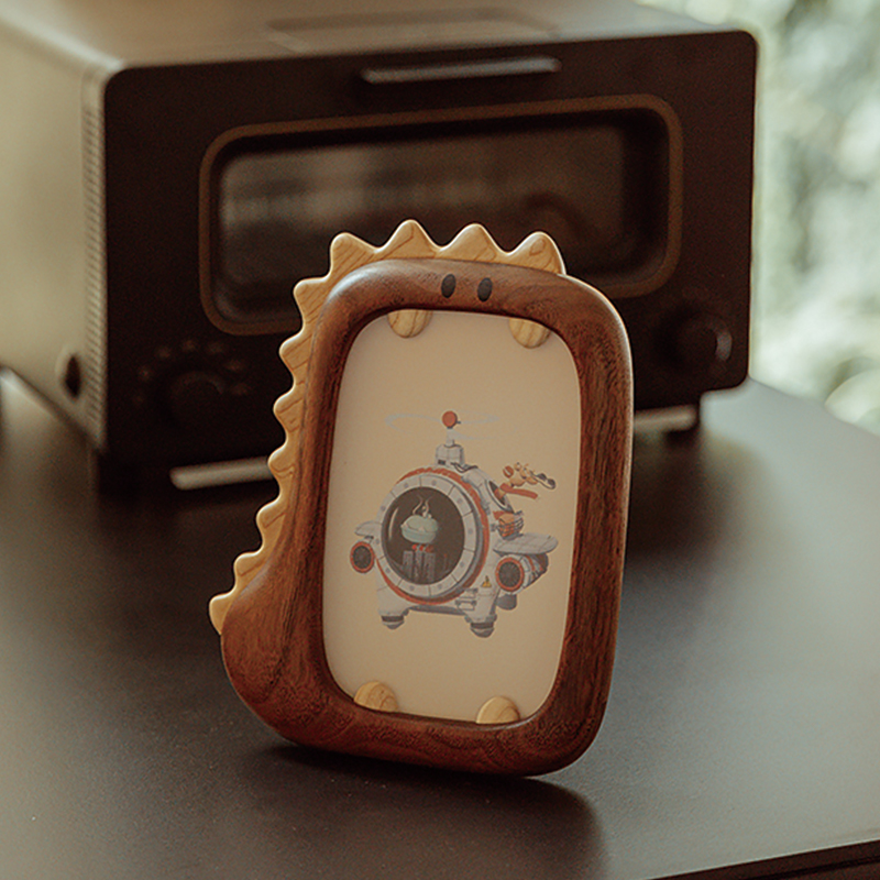 呐喊的时光儿童可爱恐龙相框原上城原创设计实木摆台家居摆件