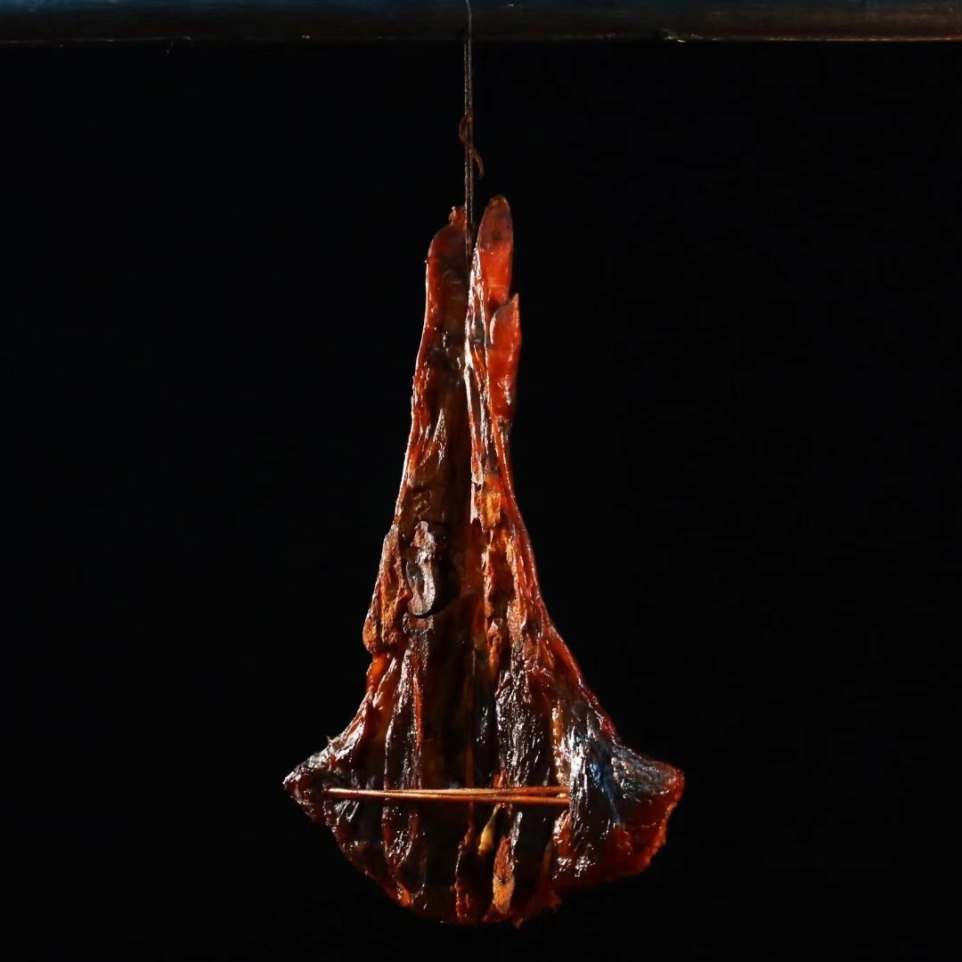 鱼哥传说 农家烟熏腊猪脚，正宗湖南免切腊猪蹄