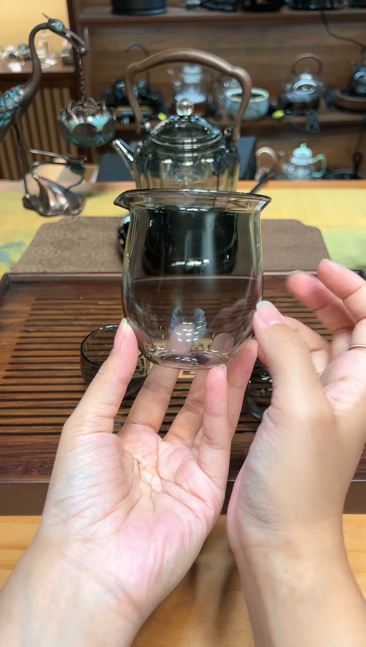 【闪购商品】玻璃茶盏温然烟灰色