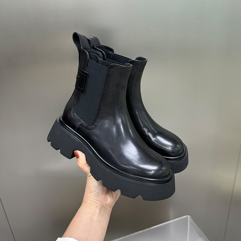 左右华菲5.5cm英伦风时尚百搭厚底短靴2024秋冬新款真皮切尔西靴