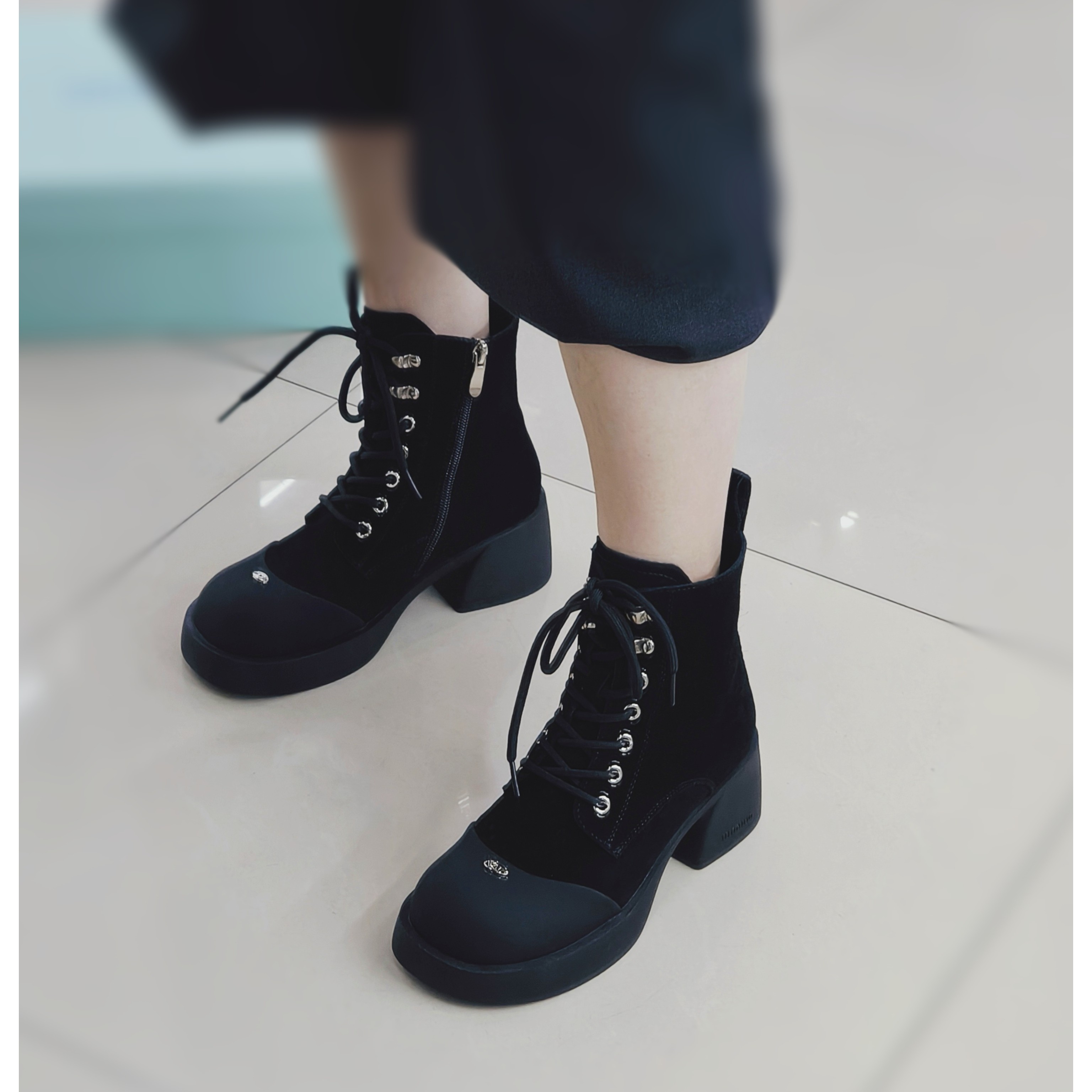 欧货反绒牛皮秋冬新款马丁靴女英伦风百搭真皮厚底增高短靴女`鞋